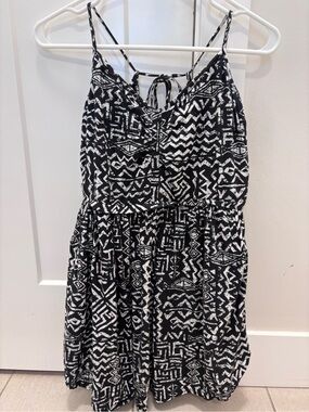 Lady’s small Billabong Black & White Patterned Spaghetti Strap Dress